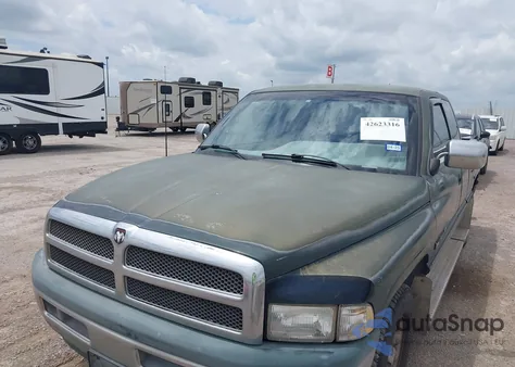 1997 Dodge Ram 1500 z USA, uszkodzony, nr VIN 3B7HC13Y2VM568014